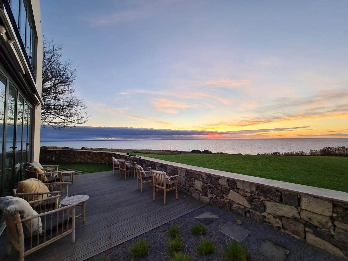 Sensi Azores Nature And Spa Ginetes Buitenkant foto Sunset at the Dolder Grand